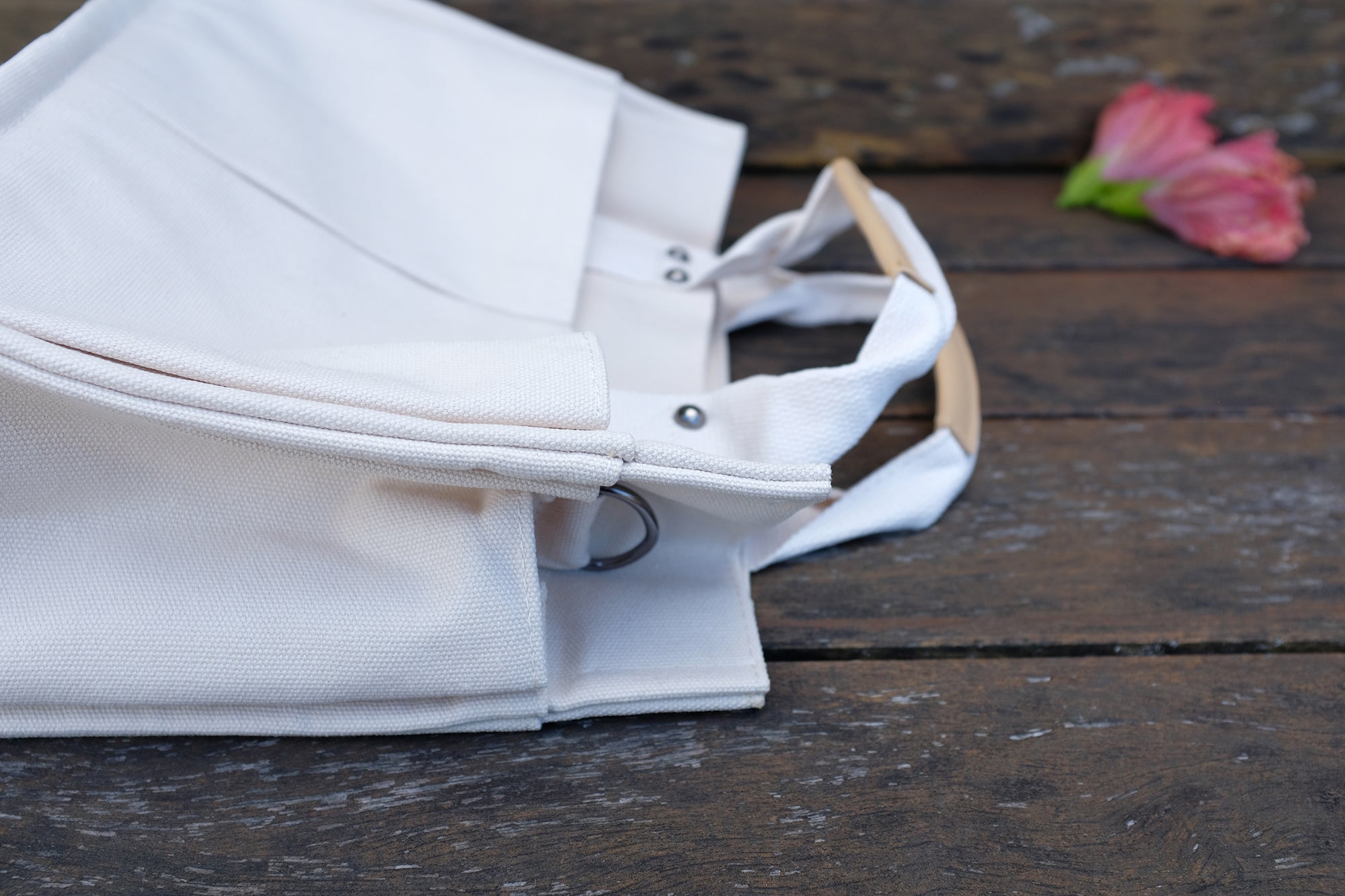 “Kanto" Canvas Tote Bag