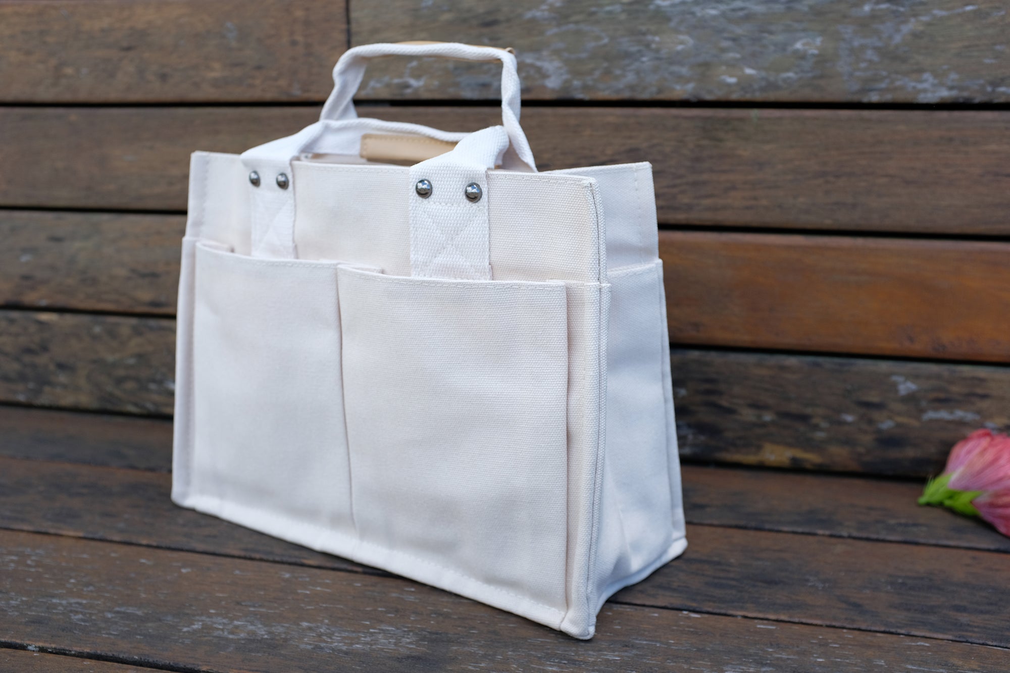 “Kanto" Canvas Tote Bag