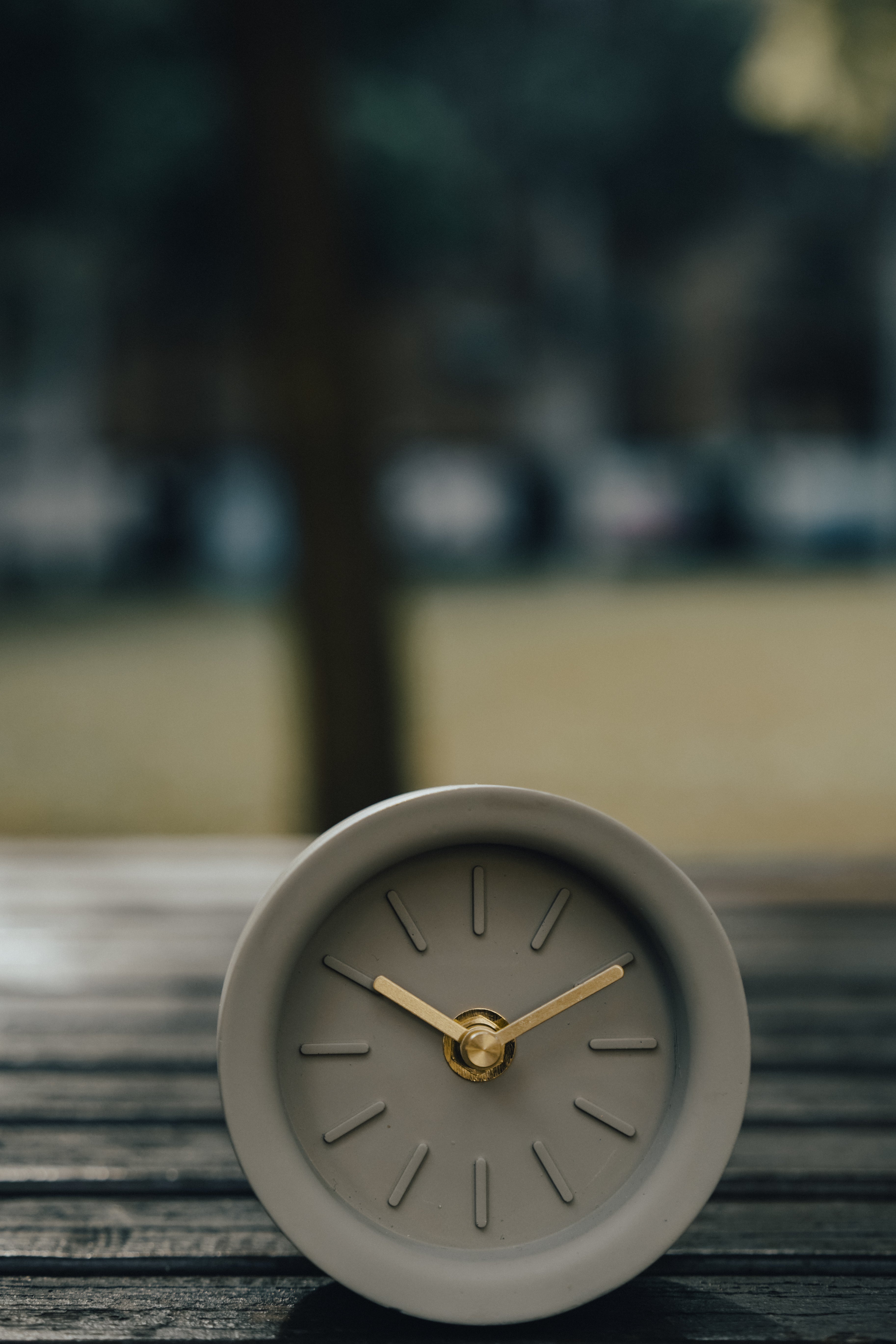 GC Silent Desk Clock (2 Colours)