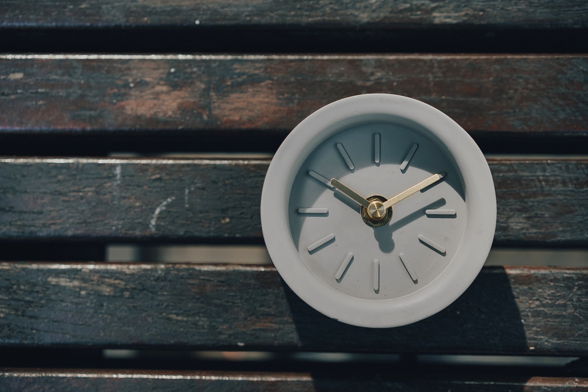 GC Silent Desk Clock (2 Colours)